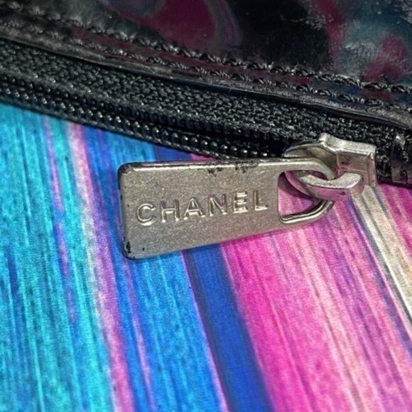 Chanel Patent Leather Chain Tote  and Pouch– “Pancing Triple Coco Mark” – Black - Picture 5 of 12